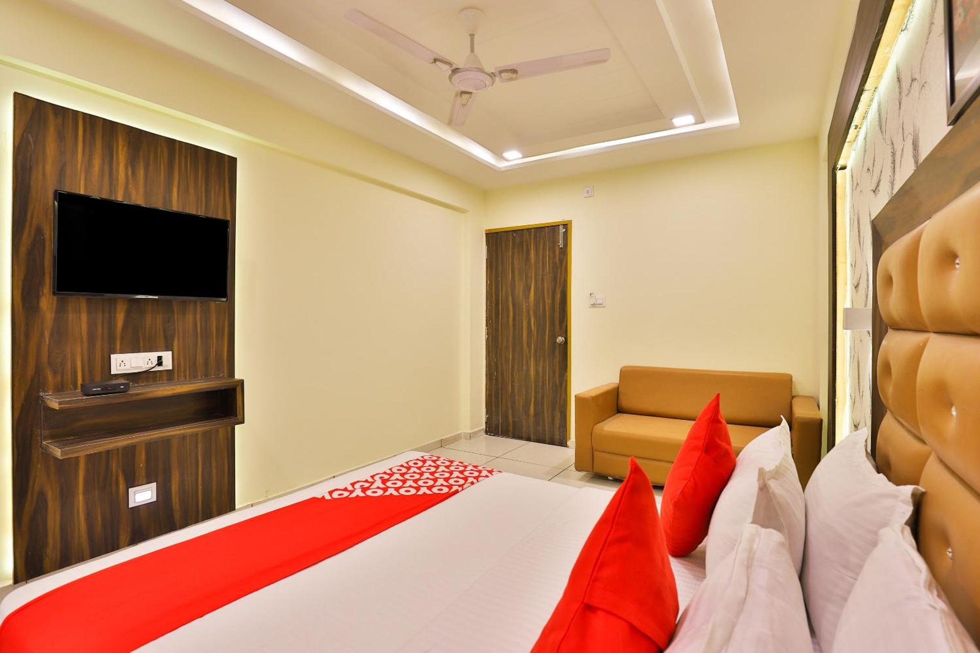 Hotel O Silver Palace Batwa Ngoại thất bức ảnh