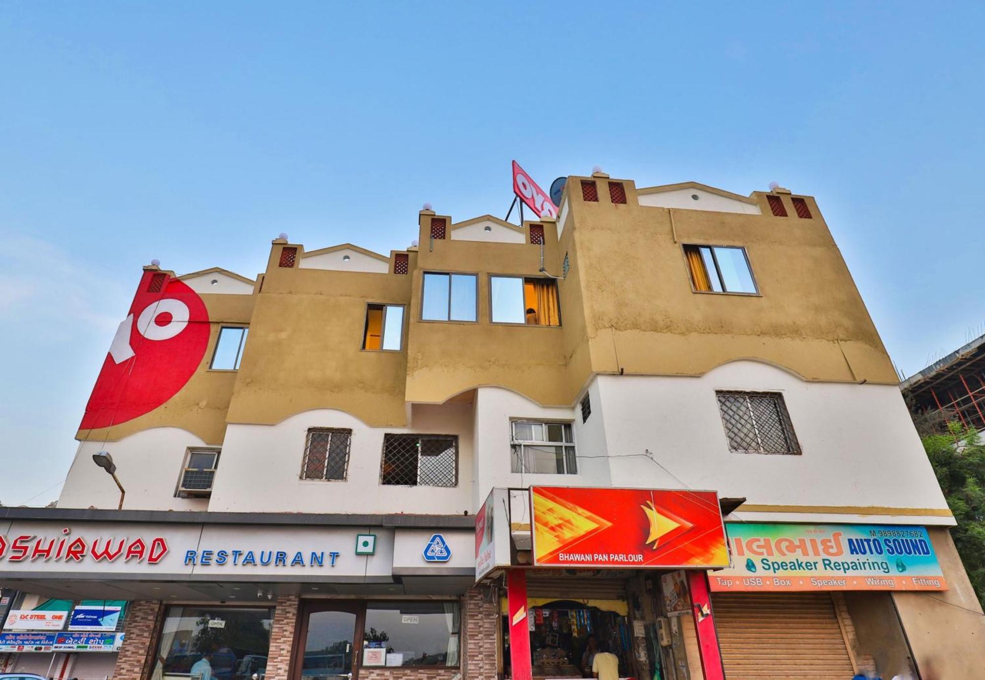 Hotel O Silver Palace Batwa Ngoại thất bức ảnh