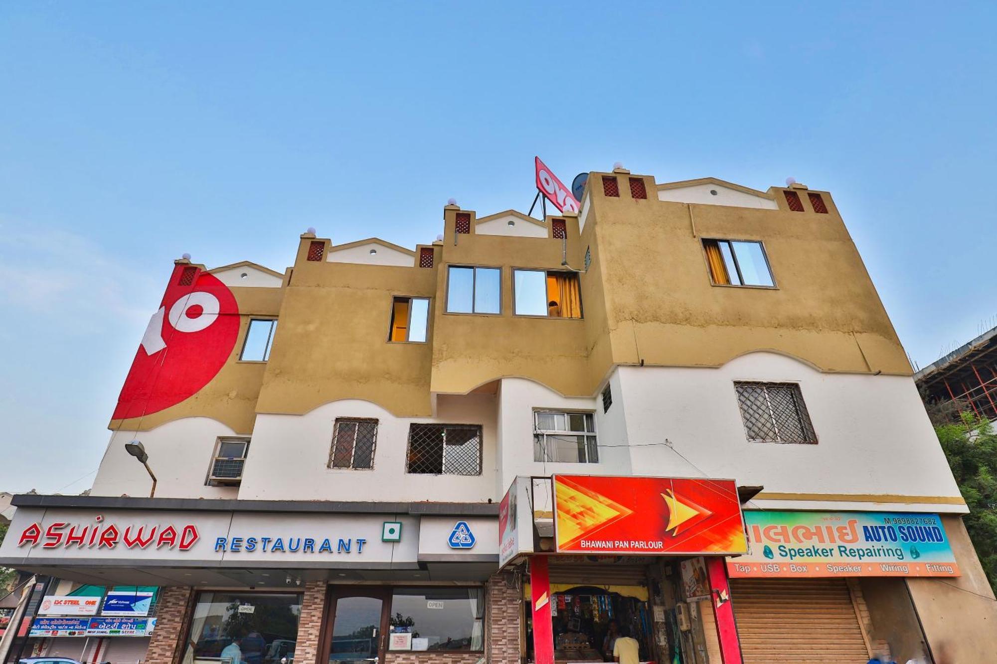 Hotel O Silver Palace Batwa Ngoại thất bức ảnh