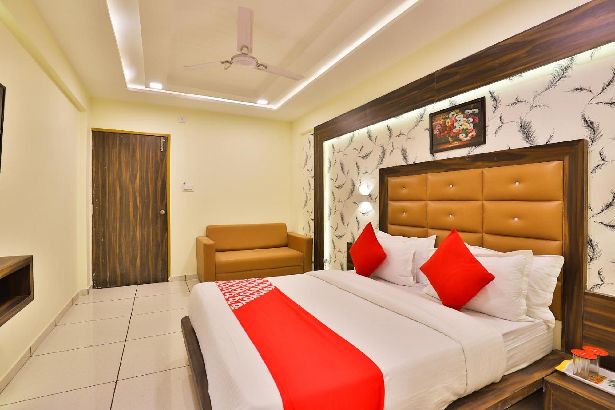 Hotel O Silver Palace Batwa Ngoại thất bức ảnh